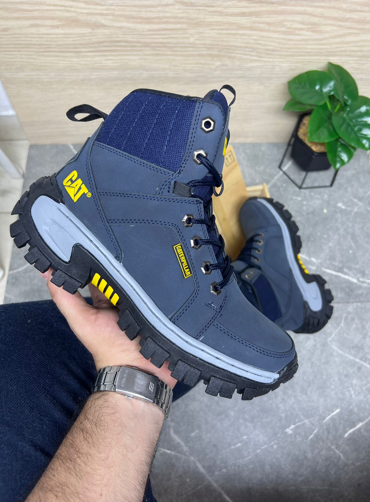COLECCIÓN BOTA CAT CU + CAJA